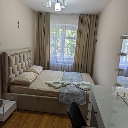 Moonflower Residence 4645 Biskek Kültér fotó